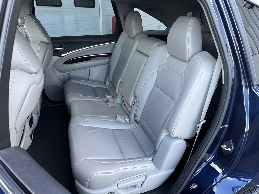 2017 Acura MDX Image 16