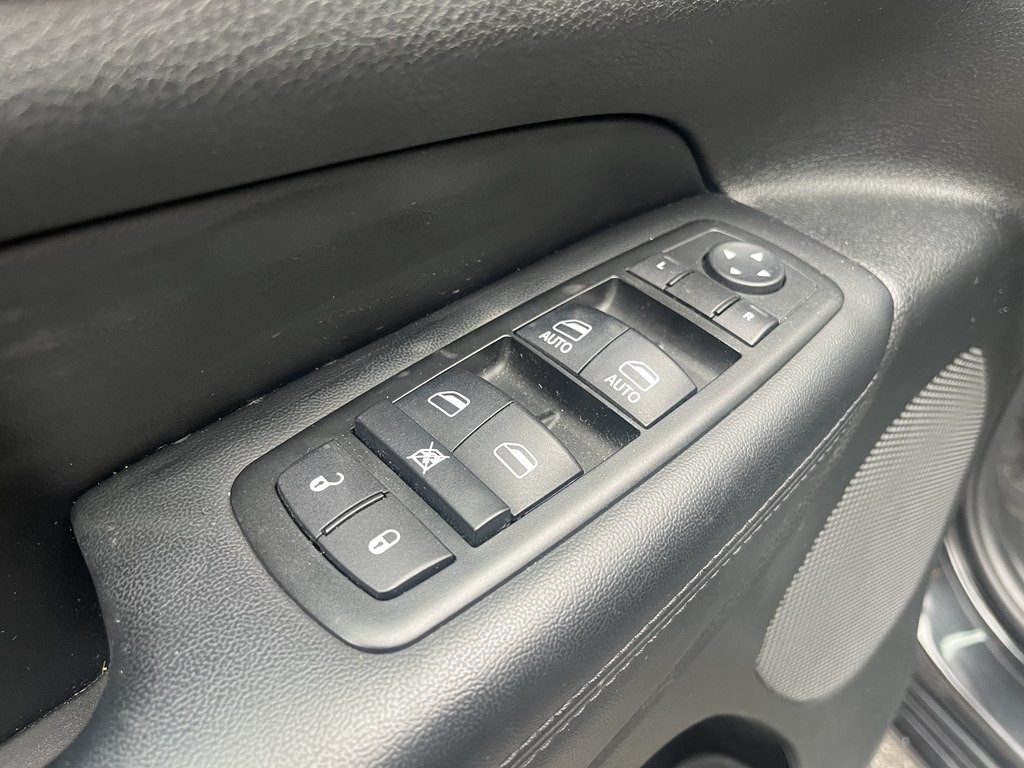 2015 Jeep Grand Cherokee Image 22