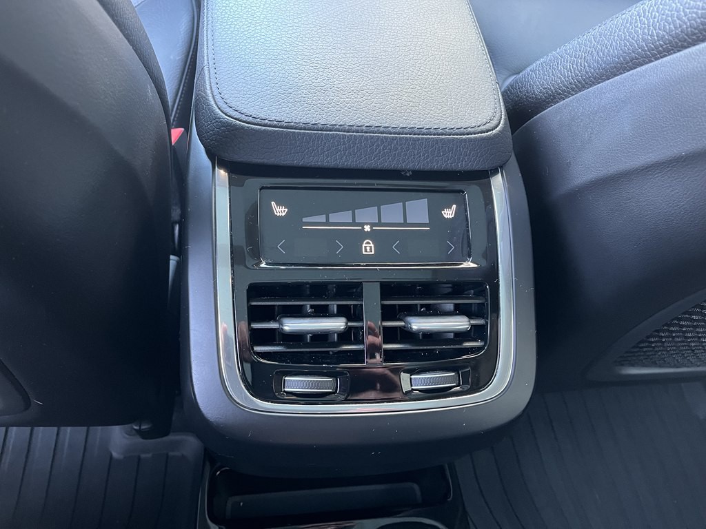 2021 Volvo XC90 Image 34