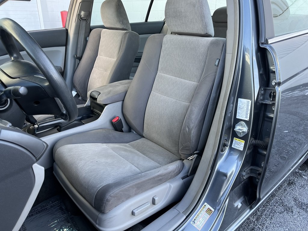 2009 Honda Accord Image 11