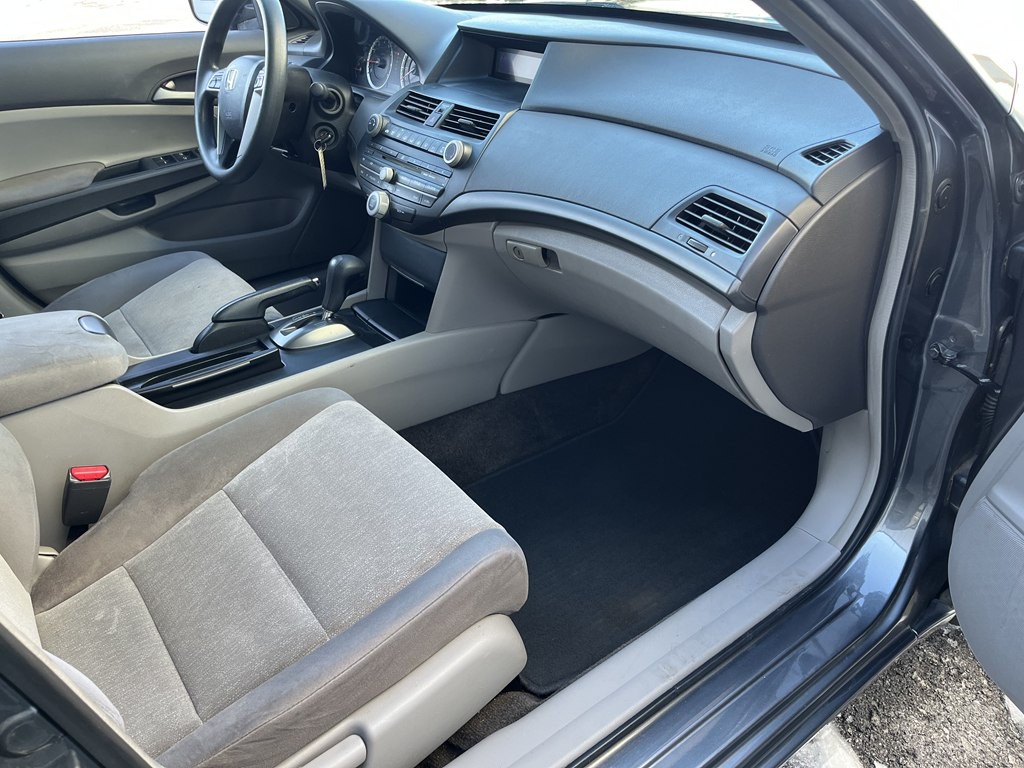 2009 Honda Accord Image 14