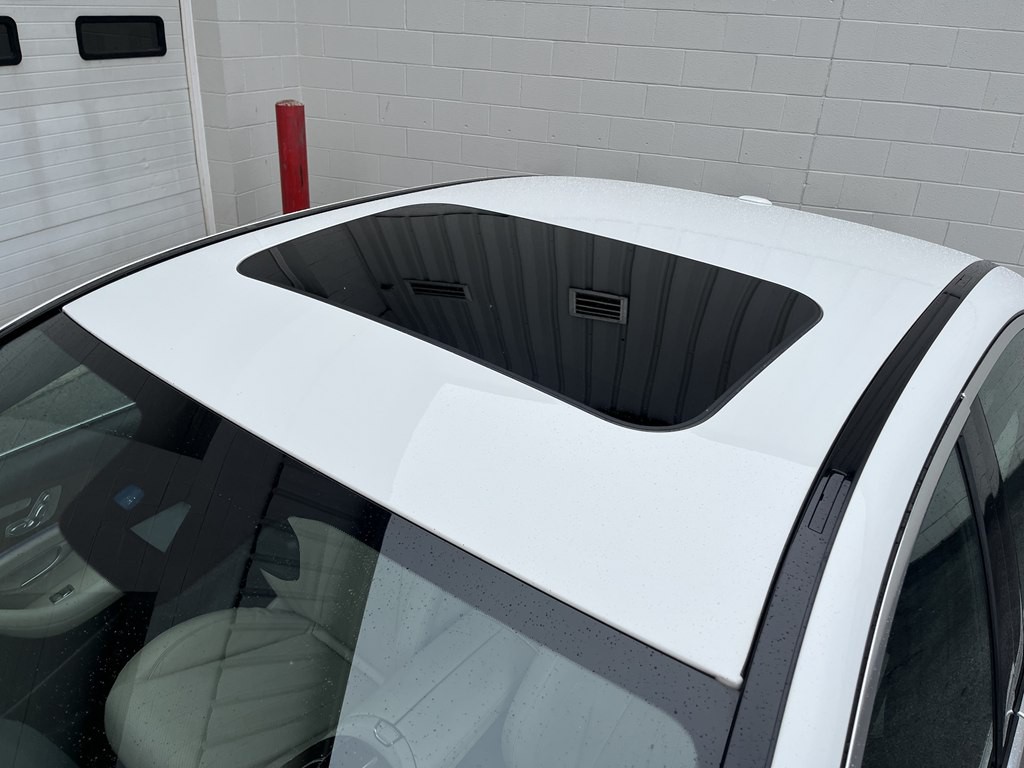 2018 Mercedes-Benz E-Class Image 9