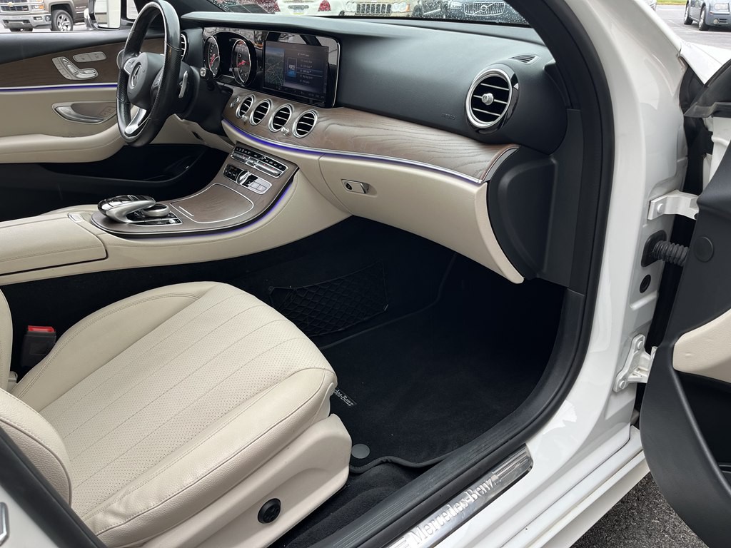 2018 Mercedes-Benz E-Class Image 16