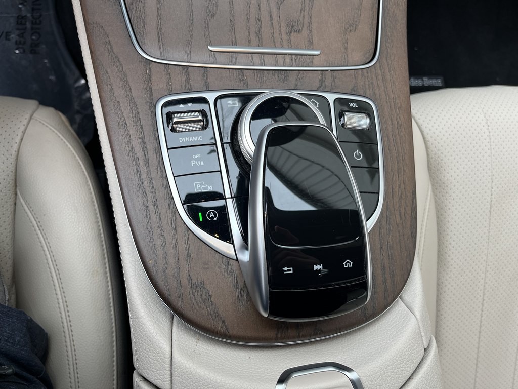 2018 Mercedes-Benz E-Class Image 25