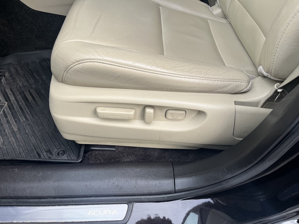 2017 Acura MDX Image 24