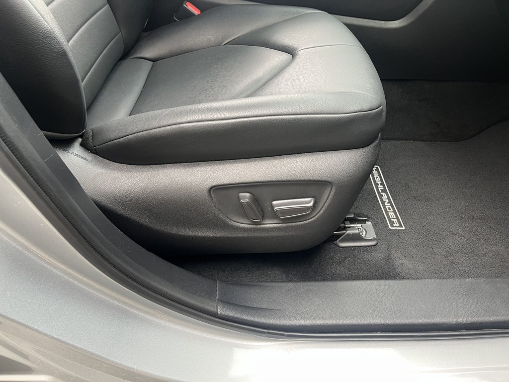 2021 Toyota Highlander Image 26
