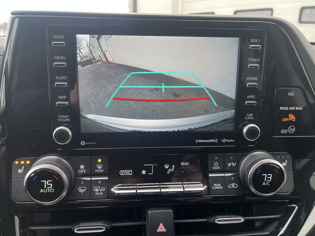 2021 Toyota Highlander Image 30