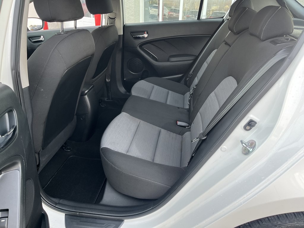 2016 Kia Forte Image 15