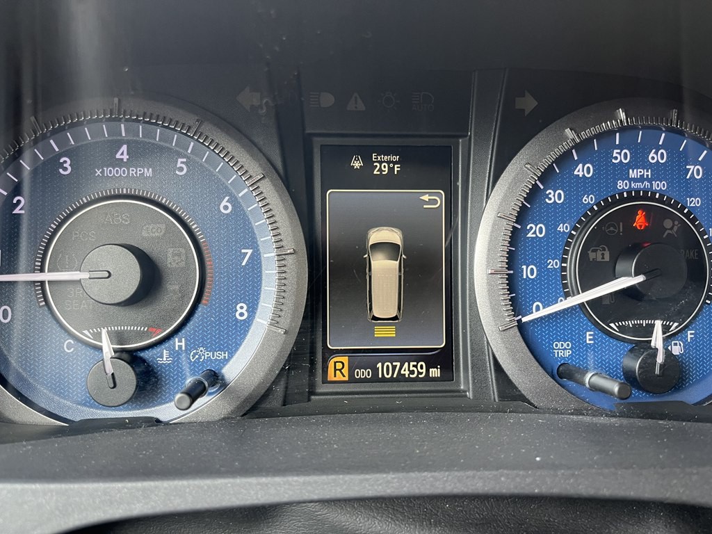 2015 Toyota Sienna Image 35