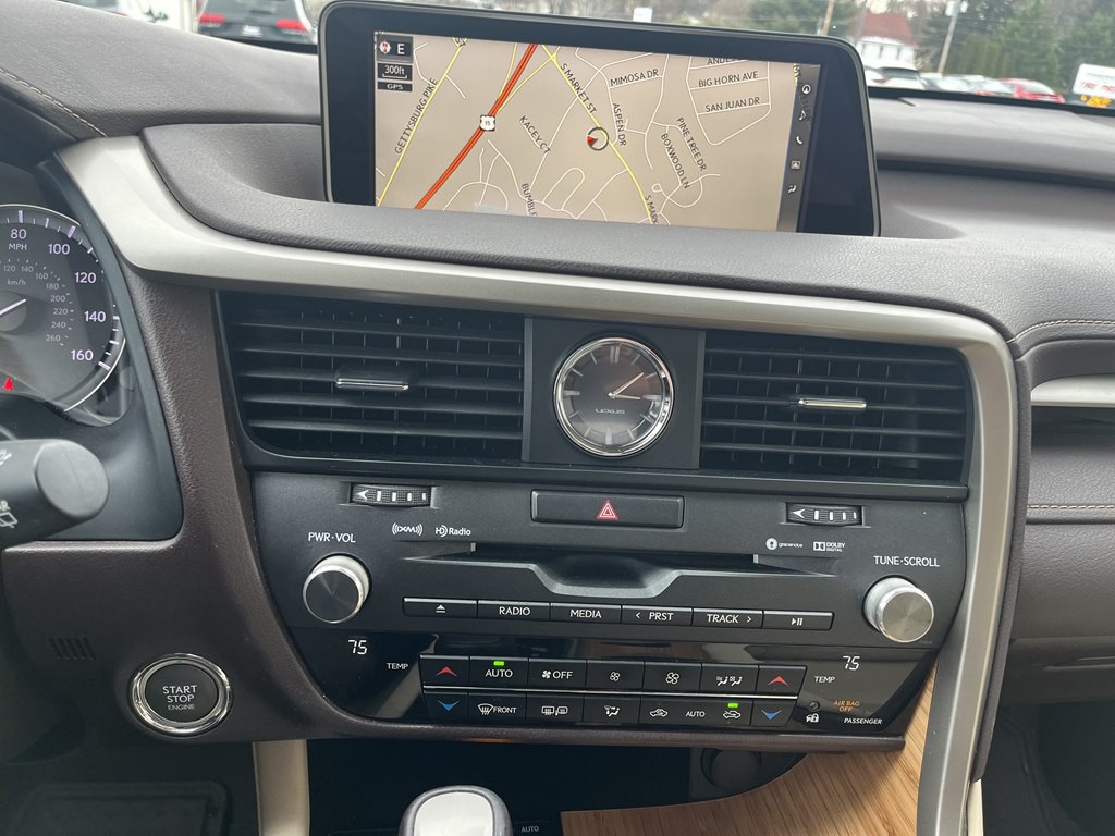 2017 Lexus RX Image 11