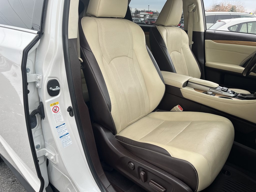 2017 Lexus RX Image 14