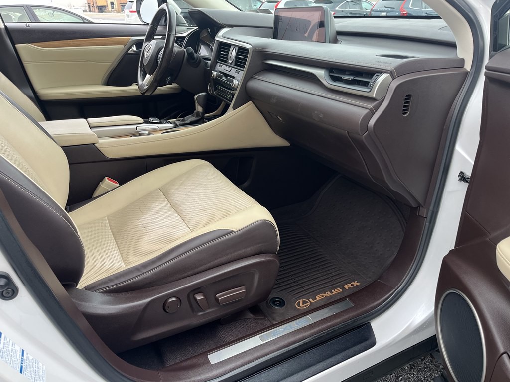 2017 Lexus RX Image 15