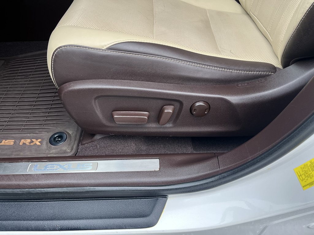 2017 Lexus RX Image 26