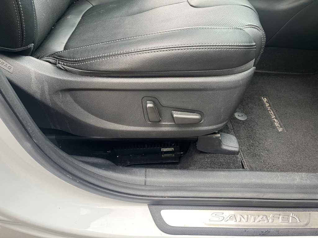2019 Hyundai Santa Fe Image 24