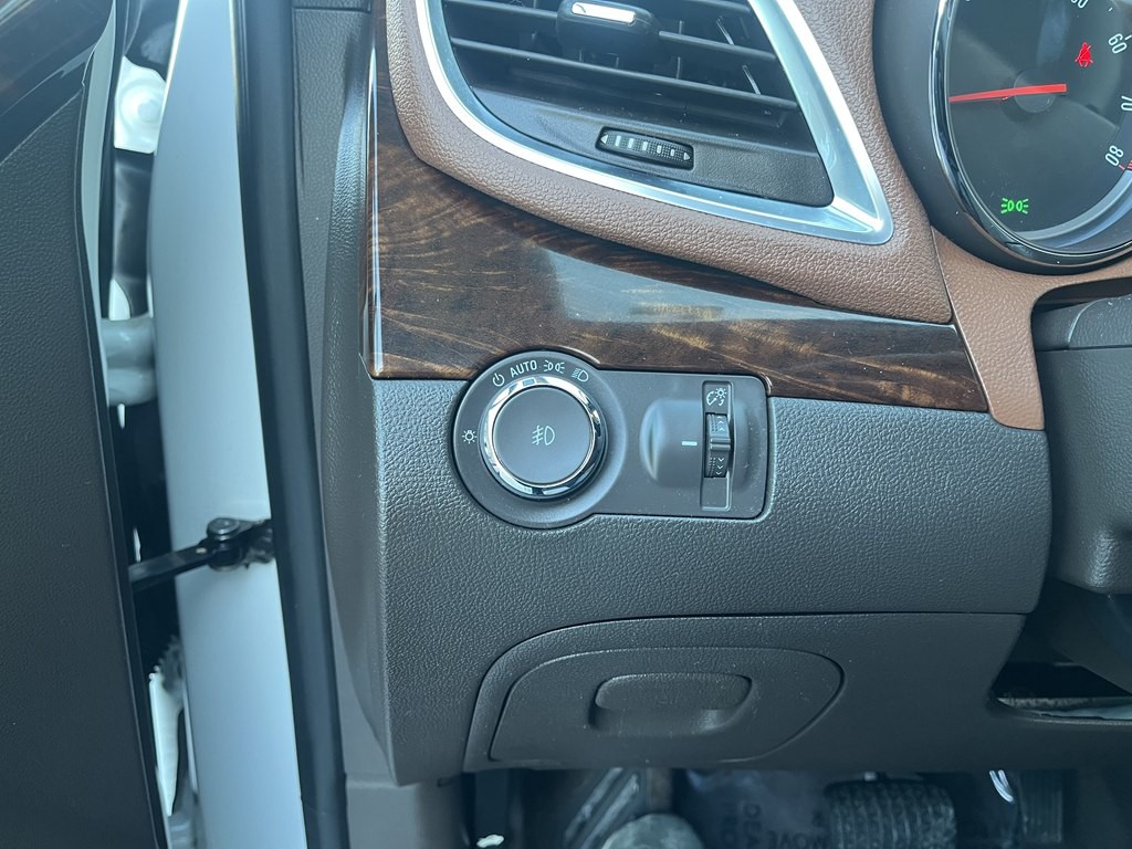 2015 Buick Enclave Image 25