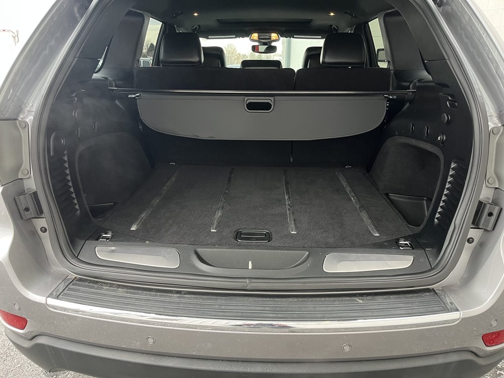 2017 Jeep Grand Cherokee Image 16