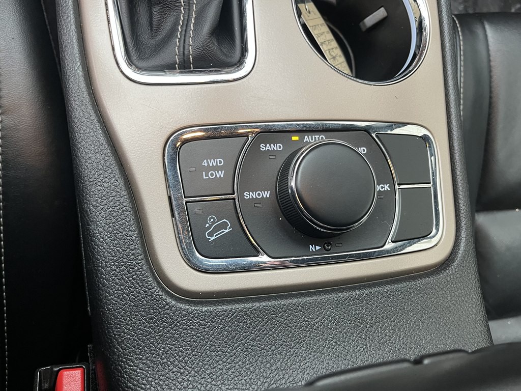 2017 Jeep Grand Cherokee Image 28