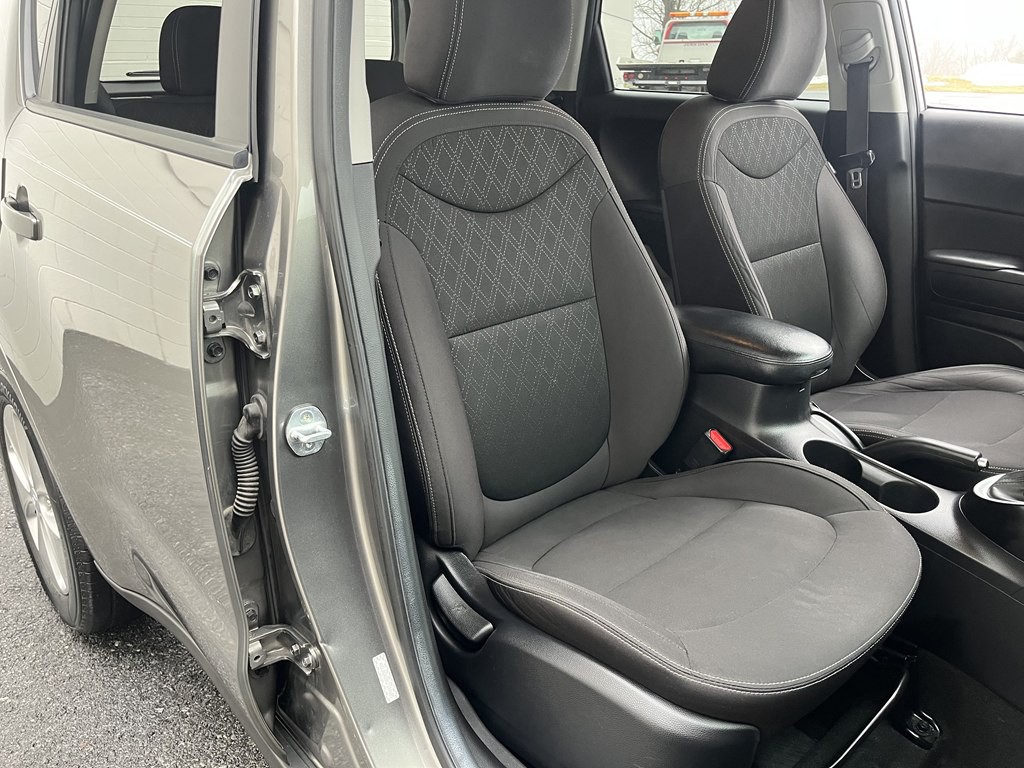2016 Kia Soul Image 13
