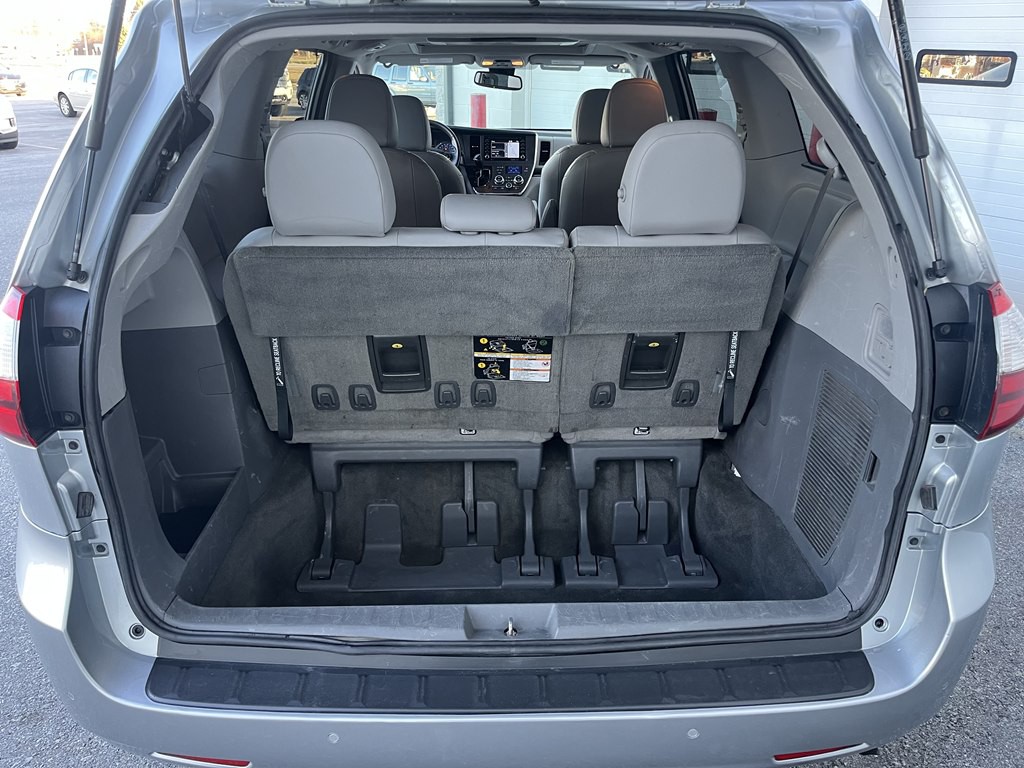2019 Toyota Sienna Image 21