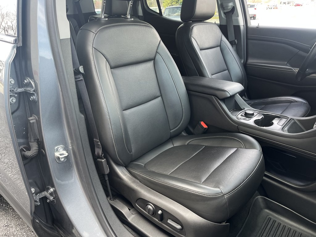 2021 GMC Acadia Image 12