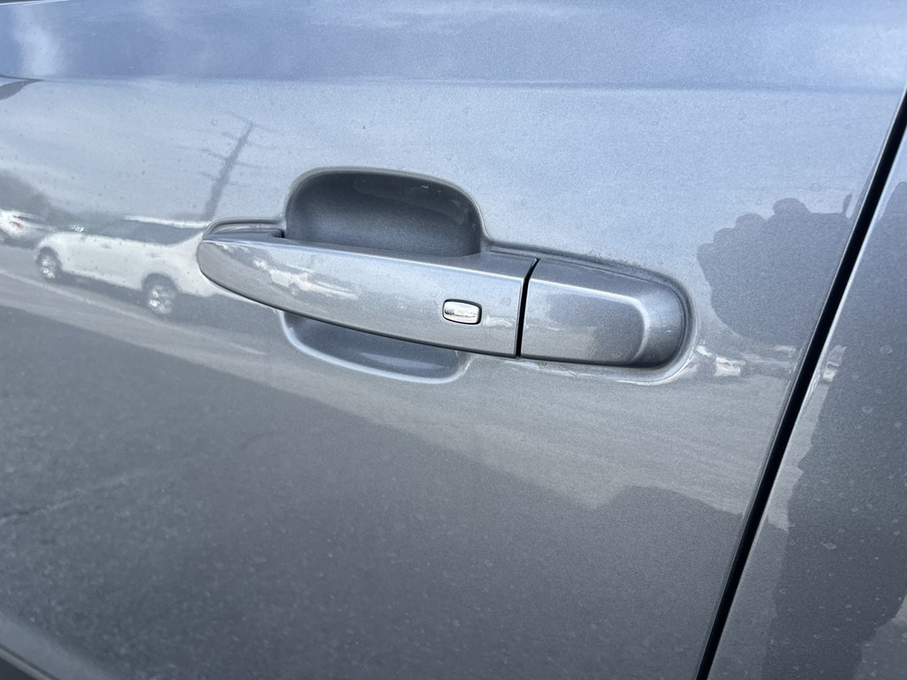 2021 GMC Acadia Image 21