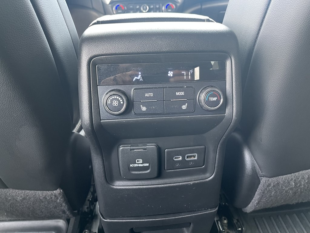 2021 GMC Acadia Image 32