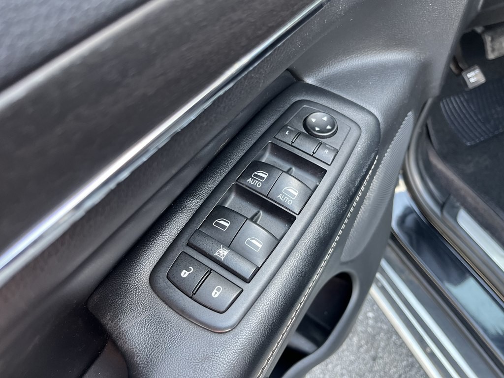 2017 Jeep Grand Cherokee Image 25