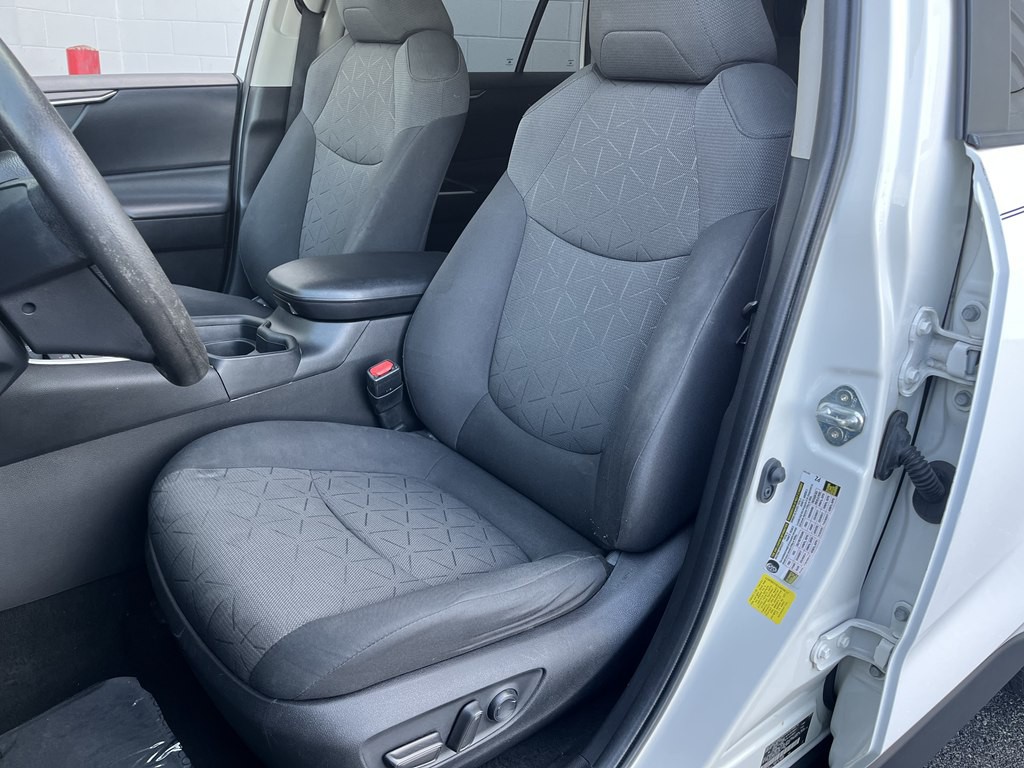 2020 Toyota Rav4 Image 11