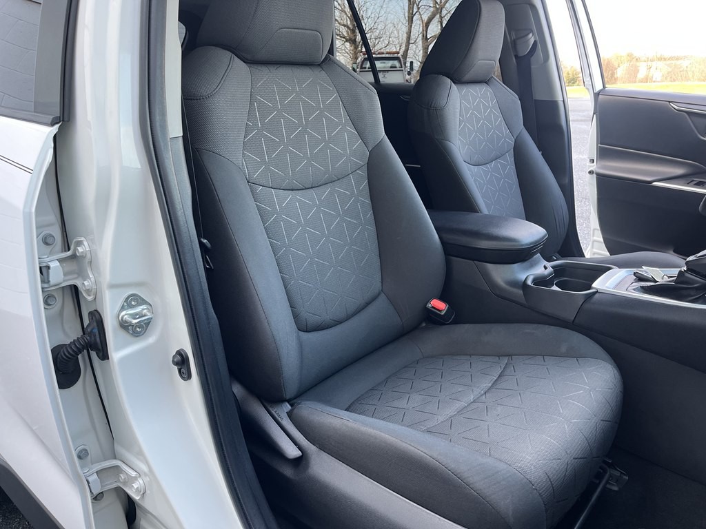 2020 Toyota Rav4 Image 13