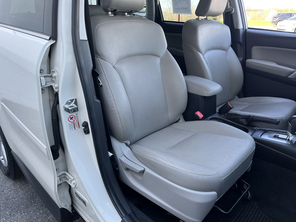 2015 Subaru Forester Image 15