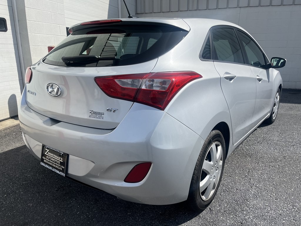 2016 Hyundai Elantra Image 3