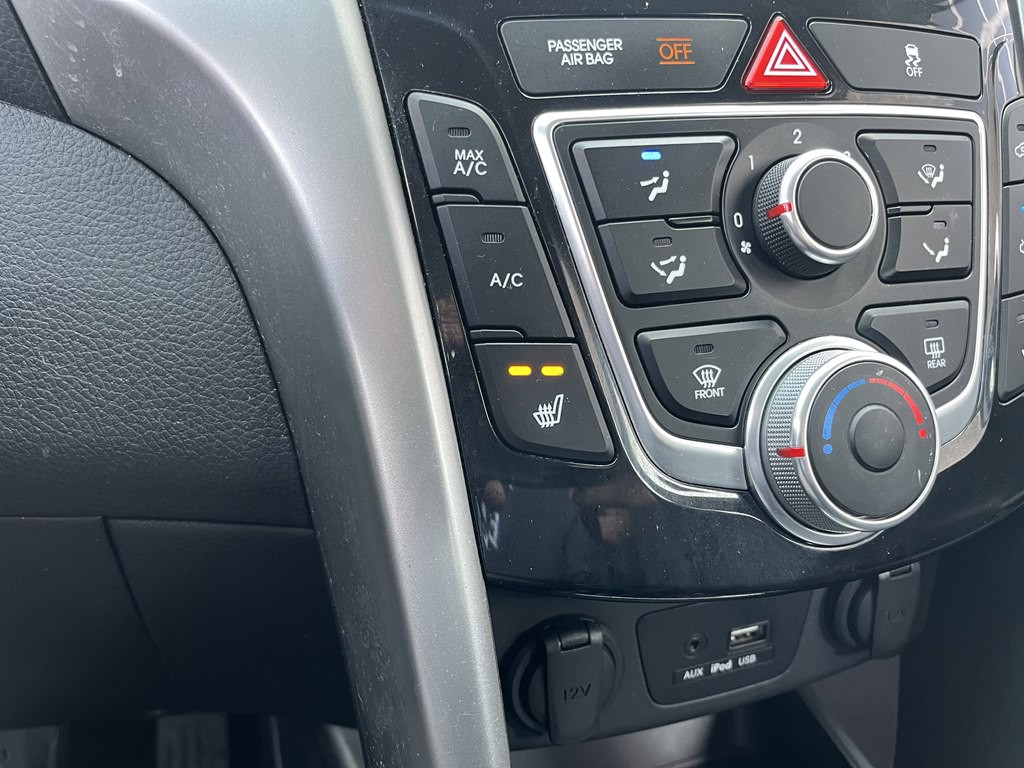 2016 Hyundai Elantra Image 19