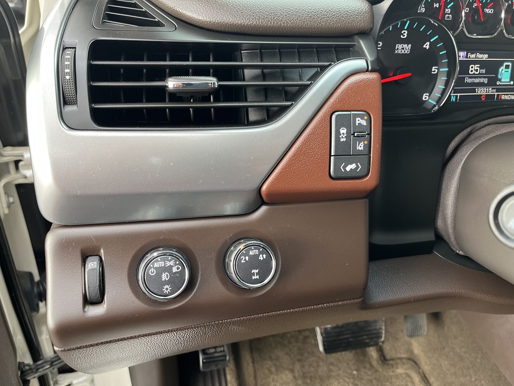2015 Chevrolet Tahoe Image 29