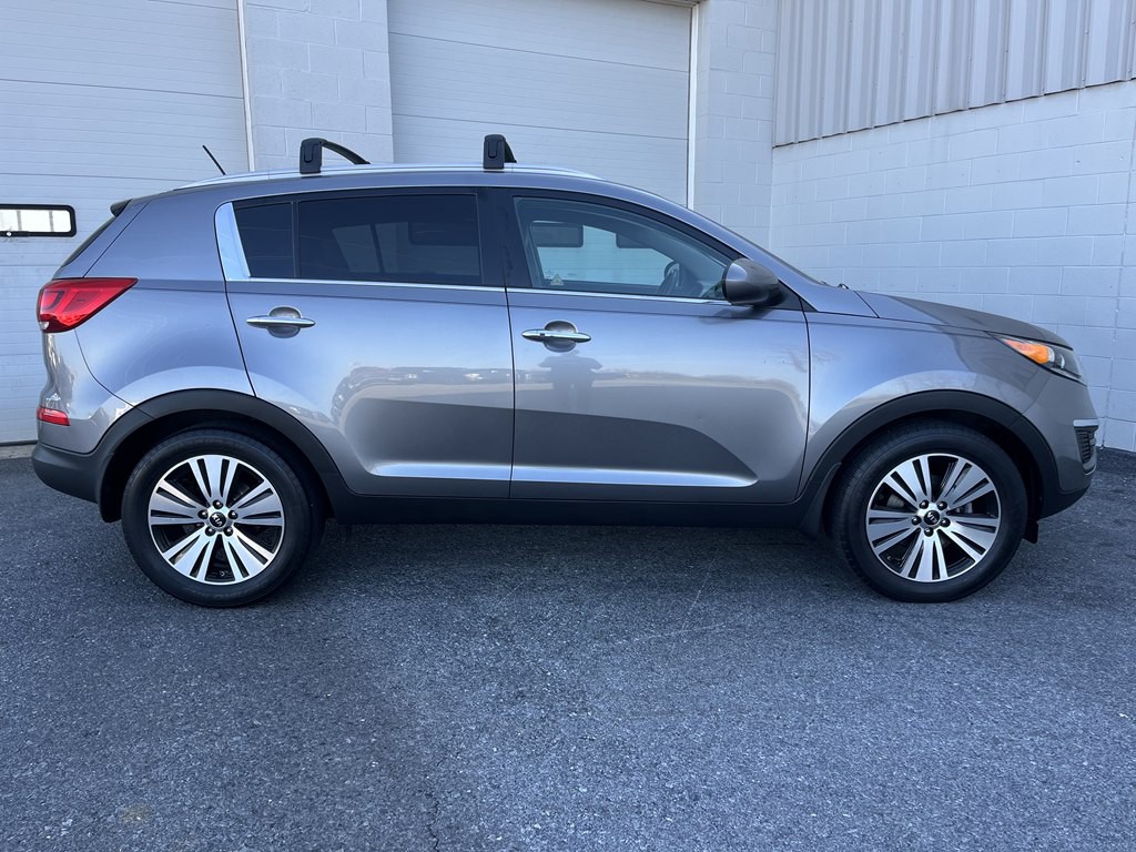 2016 Kia Sportage Image 2