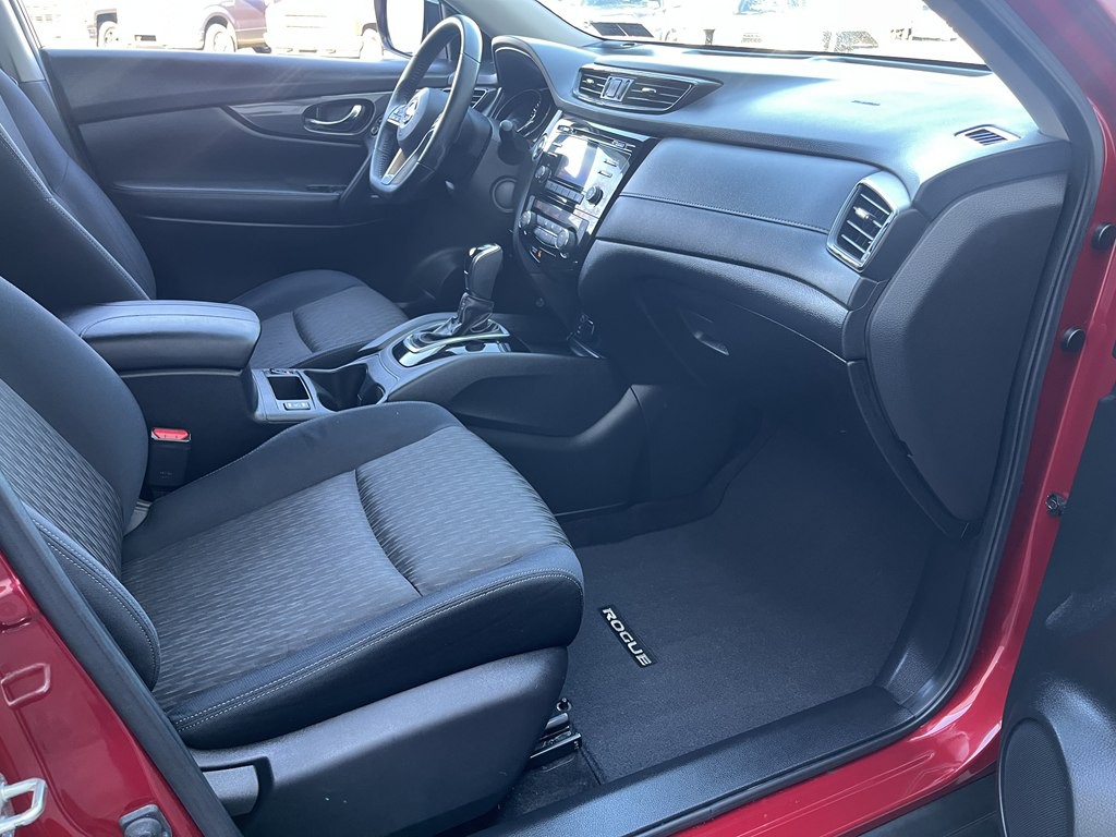 2017 Nissan Rogue Image 14