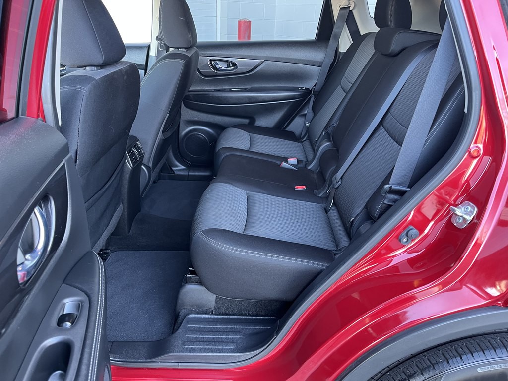 2017 Nissan Rogue Image 15