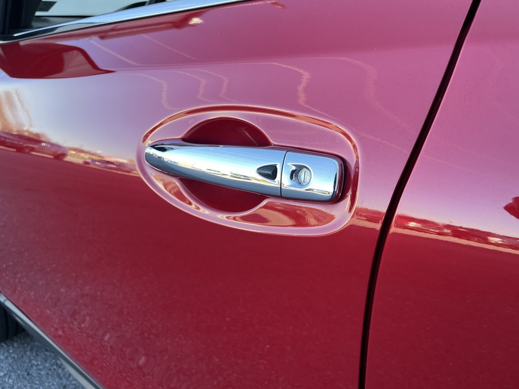 2017 Nissan Rogue Image 18