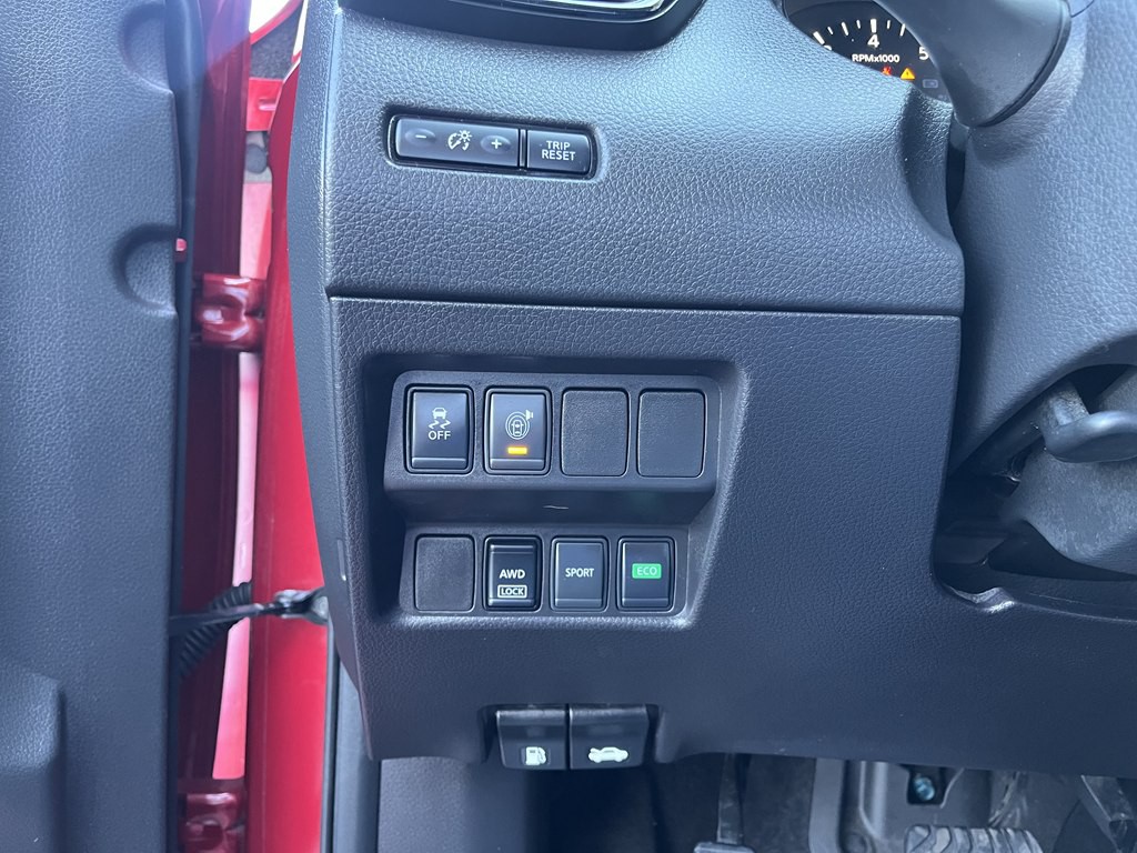 2017 Nissan Rogue Image 21