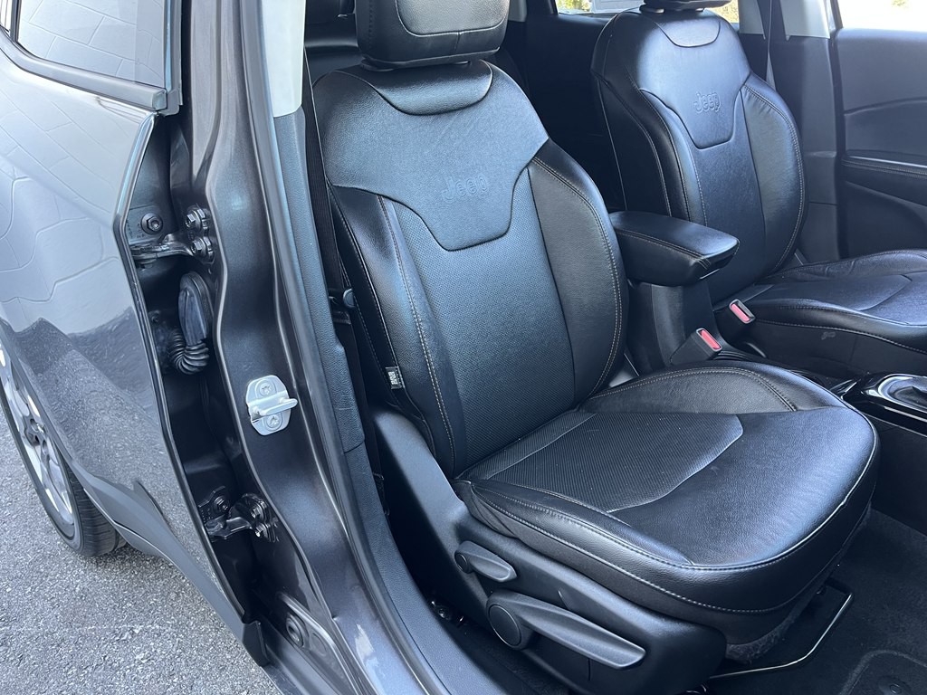 2021 Jeep Compass Image 14