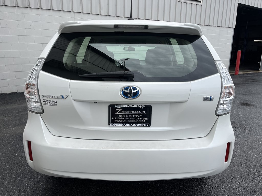 2013 Toyota Prius Image 4