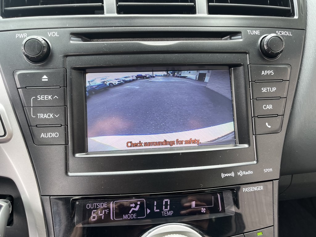 2013 Toyota Prius Image 23