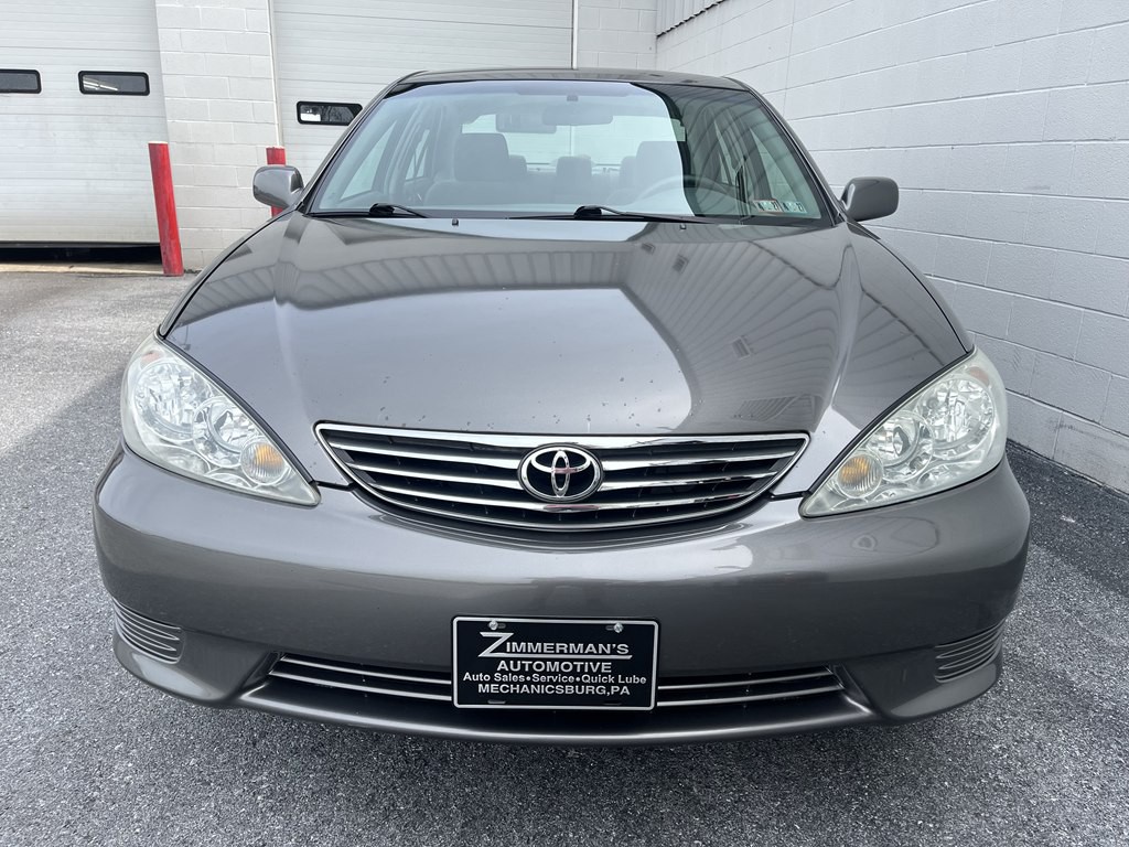 2005 Toyota Camry Image 4
