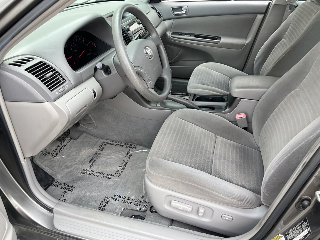 2005 Toyota Camry Image 12