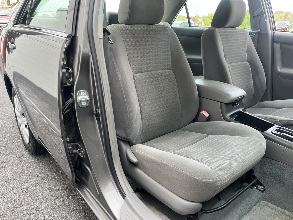 2005 Toyota Camry Image 13