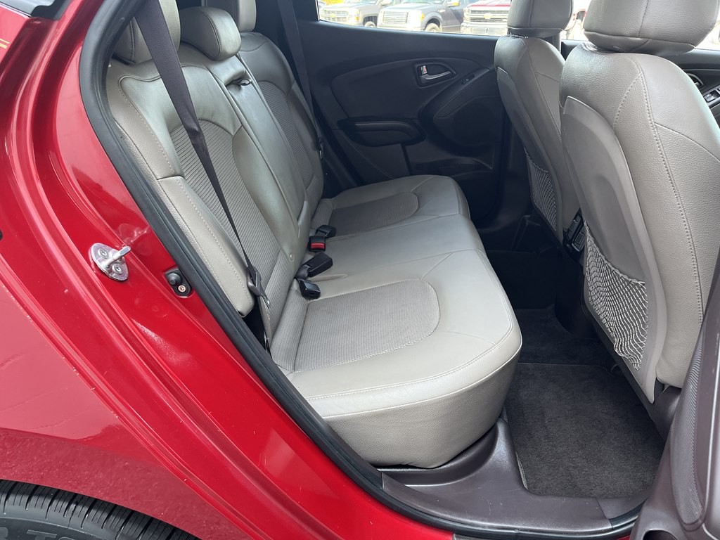 2015 Hyundai Tucson Image 17