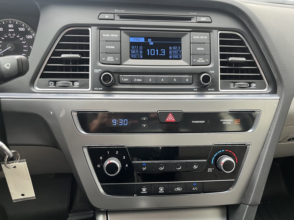 2015 Hyundai Sonata Image 10