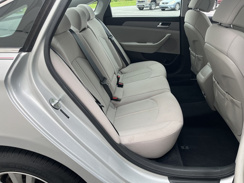 2015 Hyundai Sonata Image 16
