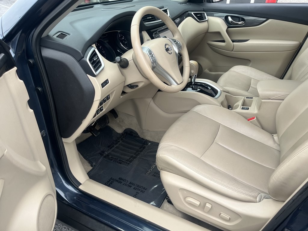 2015 Nissan Rogue Image 13
