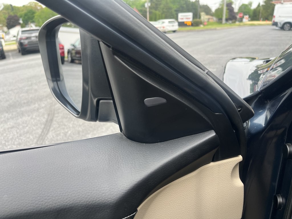 2015 Nissan Rogue Image 21