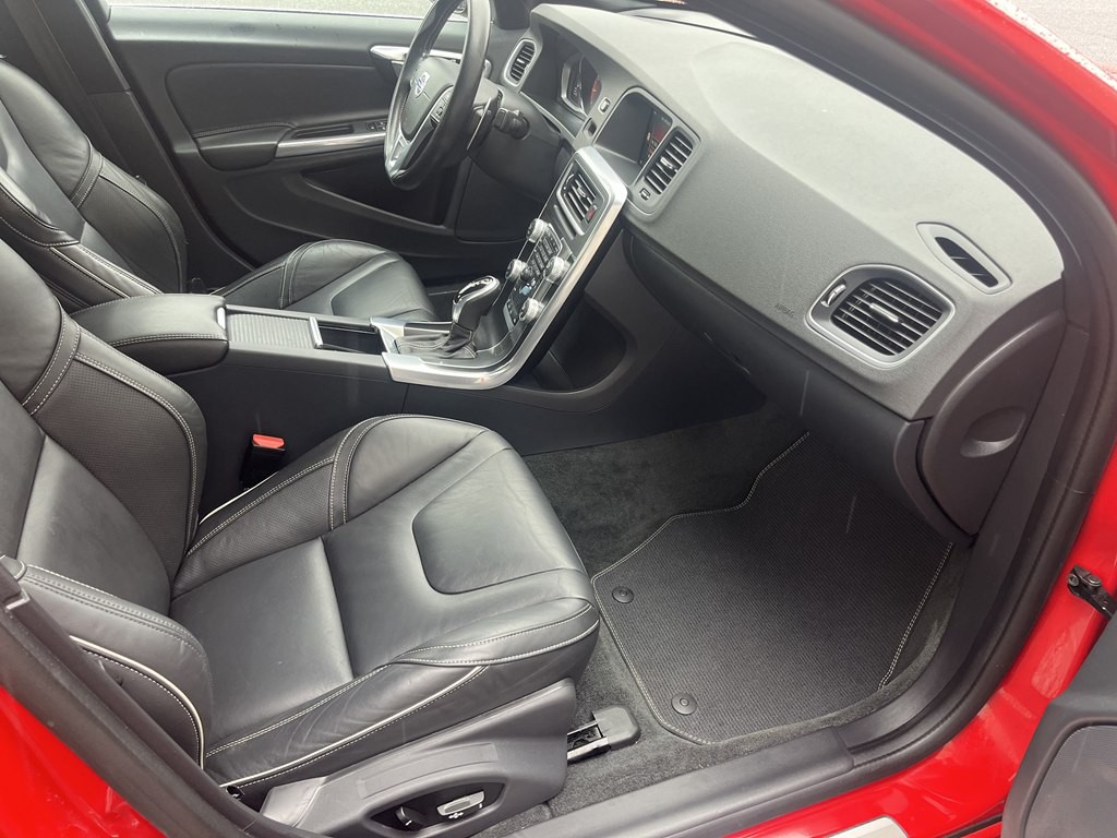 2016 Volvo S60 Image 15